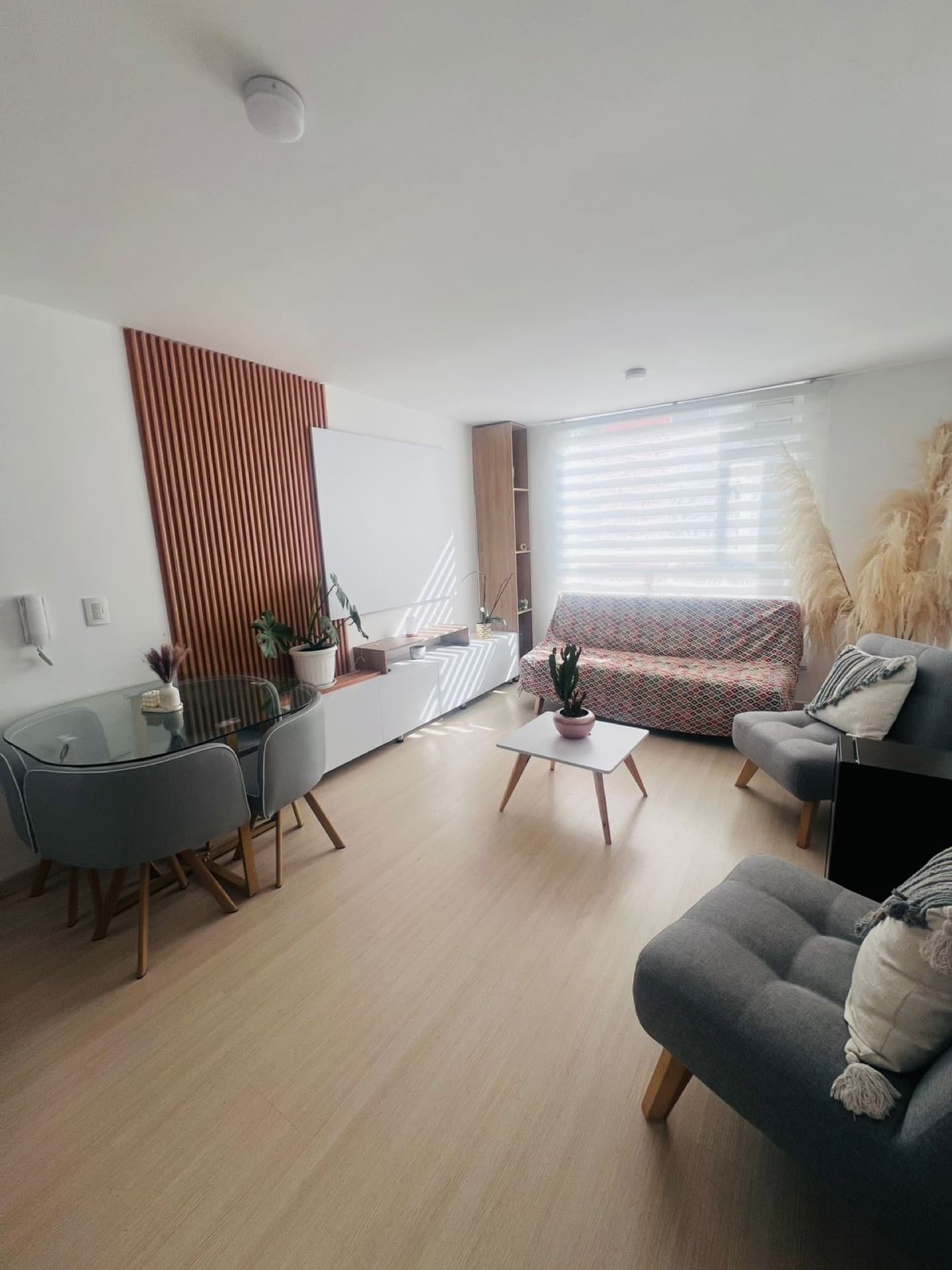 Apartamento en Conjunto Eskala piso 2, cerca UPTC y Av. Sexta — 83 m² — Foto 5